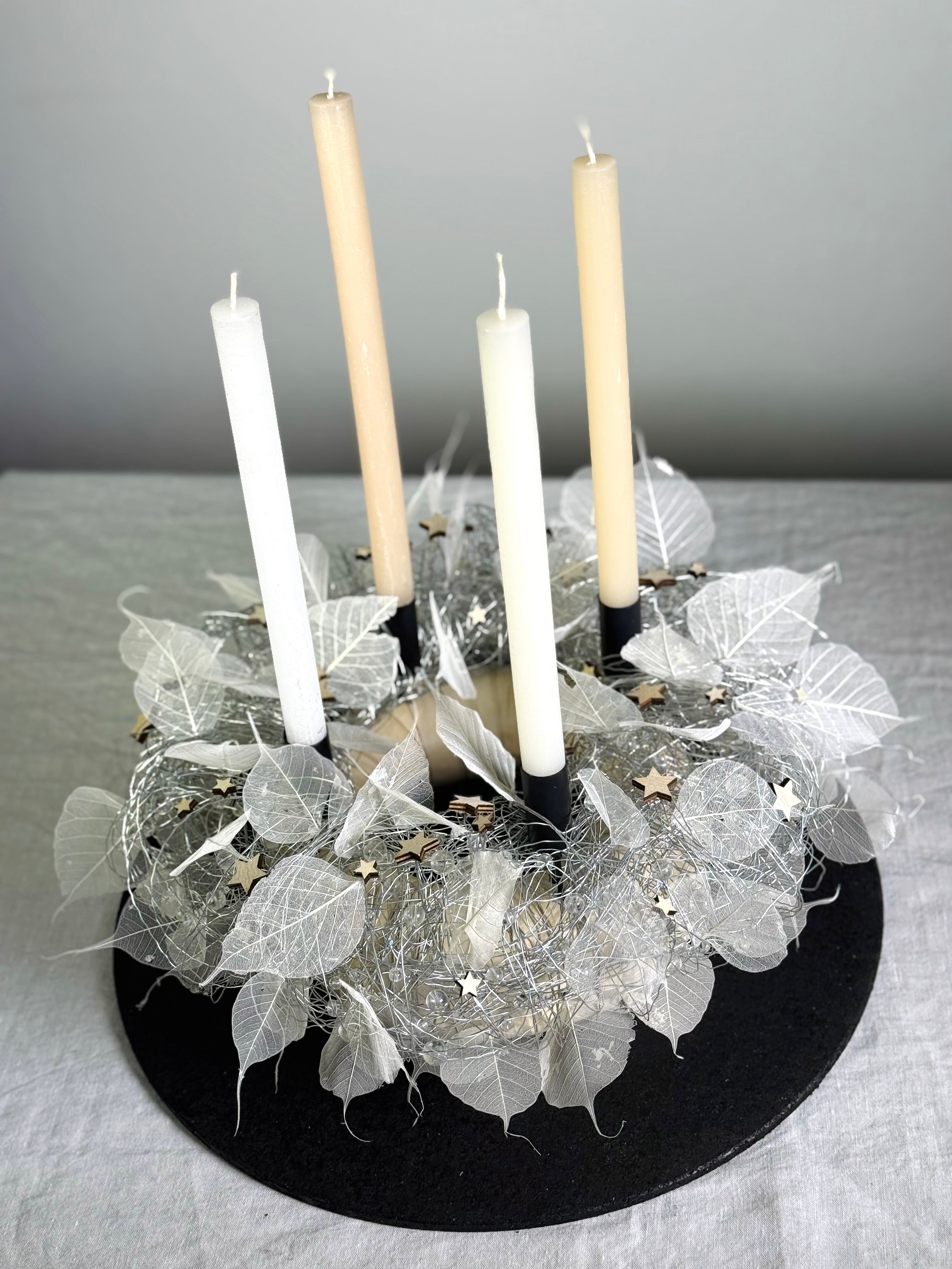 Adventskranz Schneeweiß