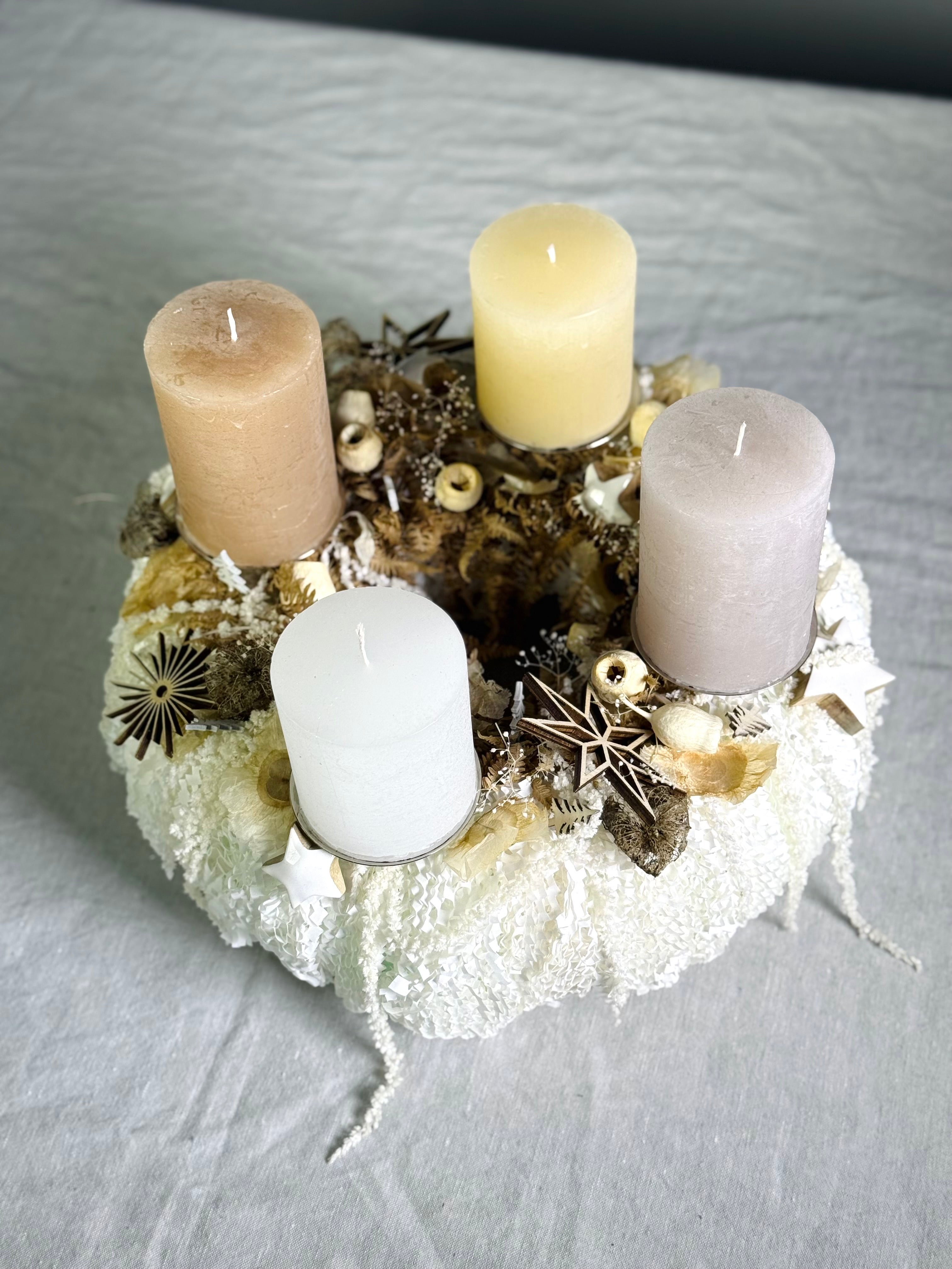 Adventskranz Frostzauber